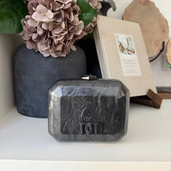 Deseri black clutch - Picture 1 of 1